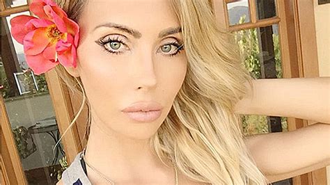 Chloe Lattanzi’s Sexy Photos: See Her Steamy New Pics